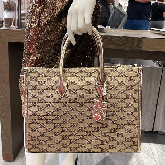 Michael Kors Medium Mirella EW Tote Bag Crossbody Shoulder Handbag NWT - Picture 15 of 16